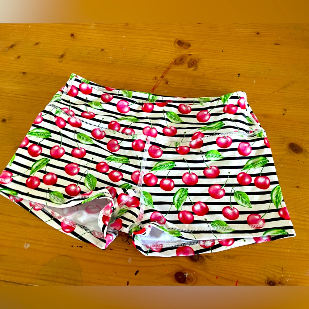 Savage barbell- cherries- size medium